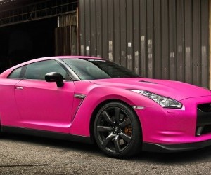 nissan gtr in matte pink wallpaper