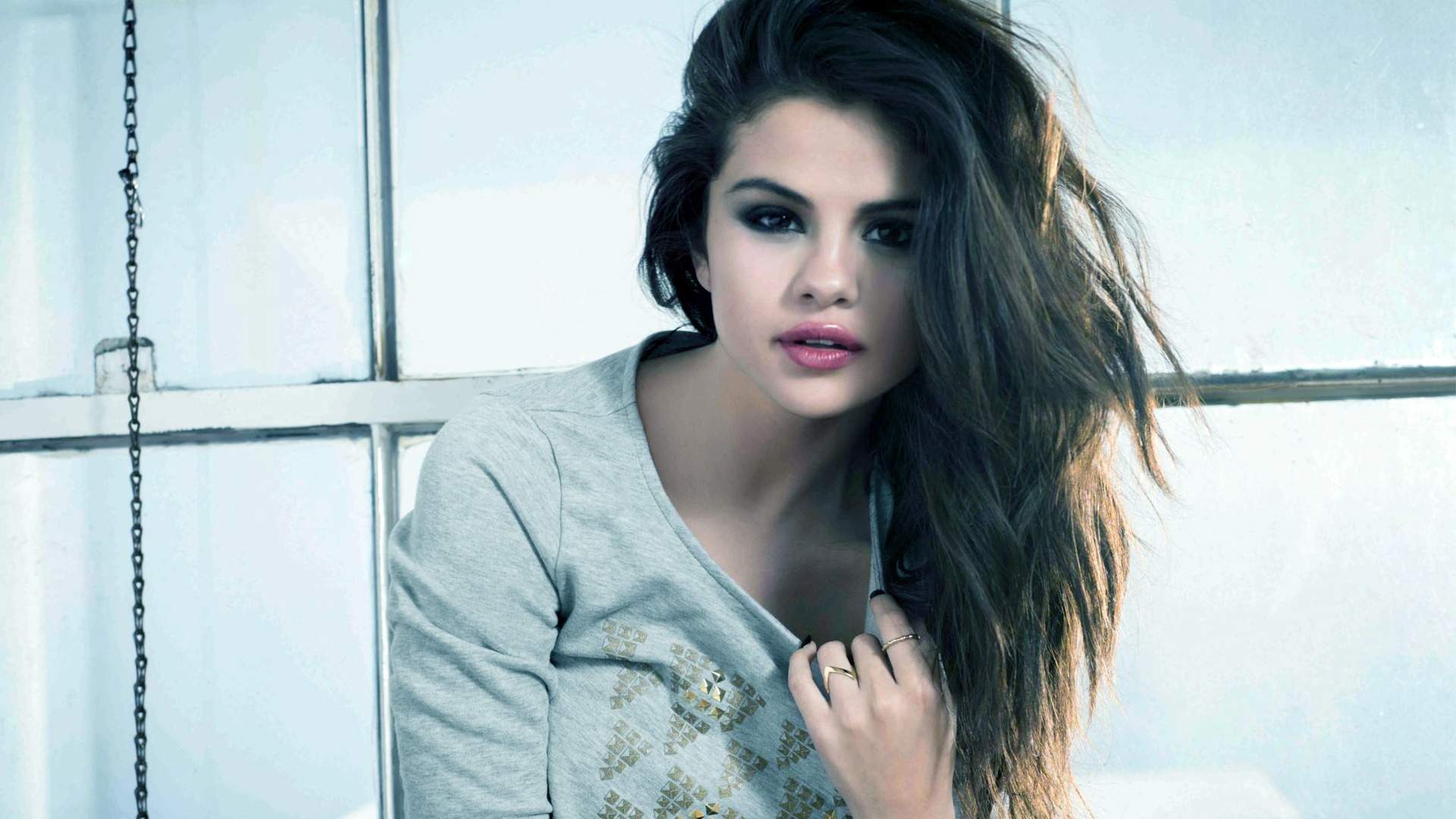 selena gomez wallpaper download